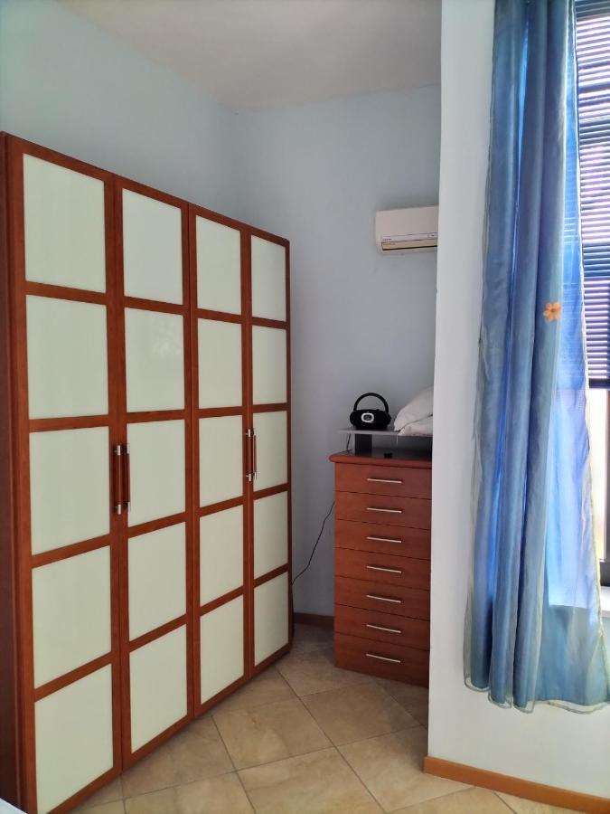 Casa Di Carlo E Chiara Apartment Сасари Екстериор снимка