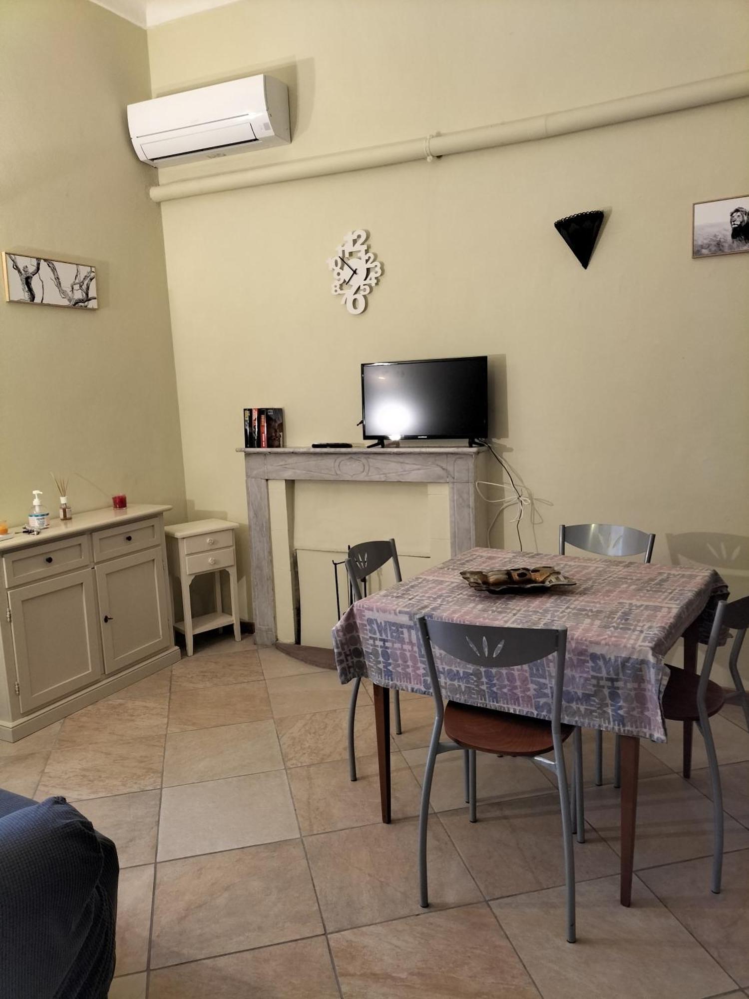 Casa Di Carlo E Chiara Apartment Сасари Екстериор снимка